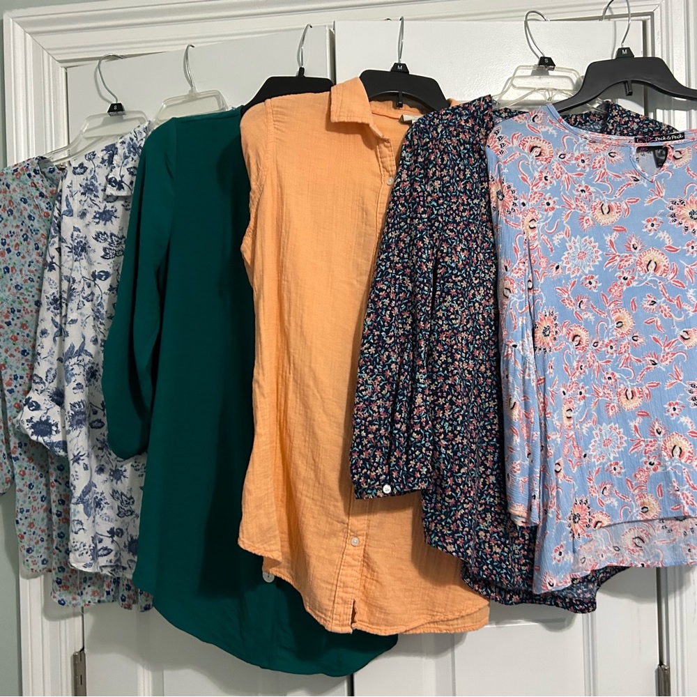Bundle of 6 3/4 length blouses